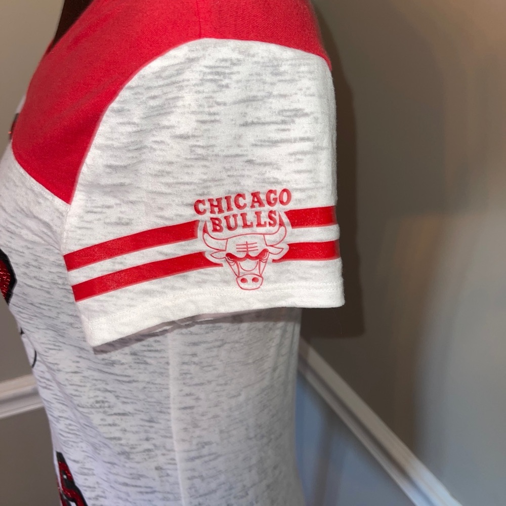 5th & Ocean Chicago Bulls shirt girls 16/18 - Picture 2 of 3